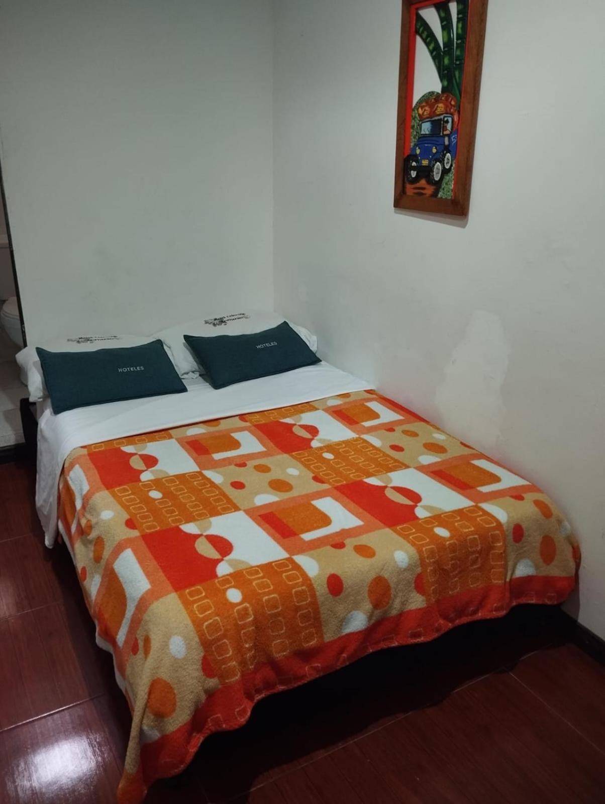 Hotel Colonial Armenia Ro Zewnętrze zdjęcie