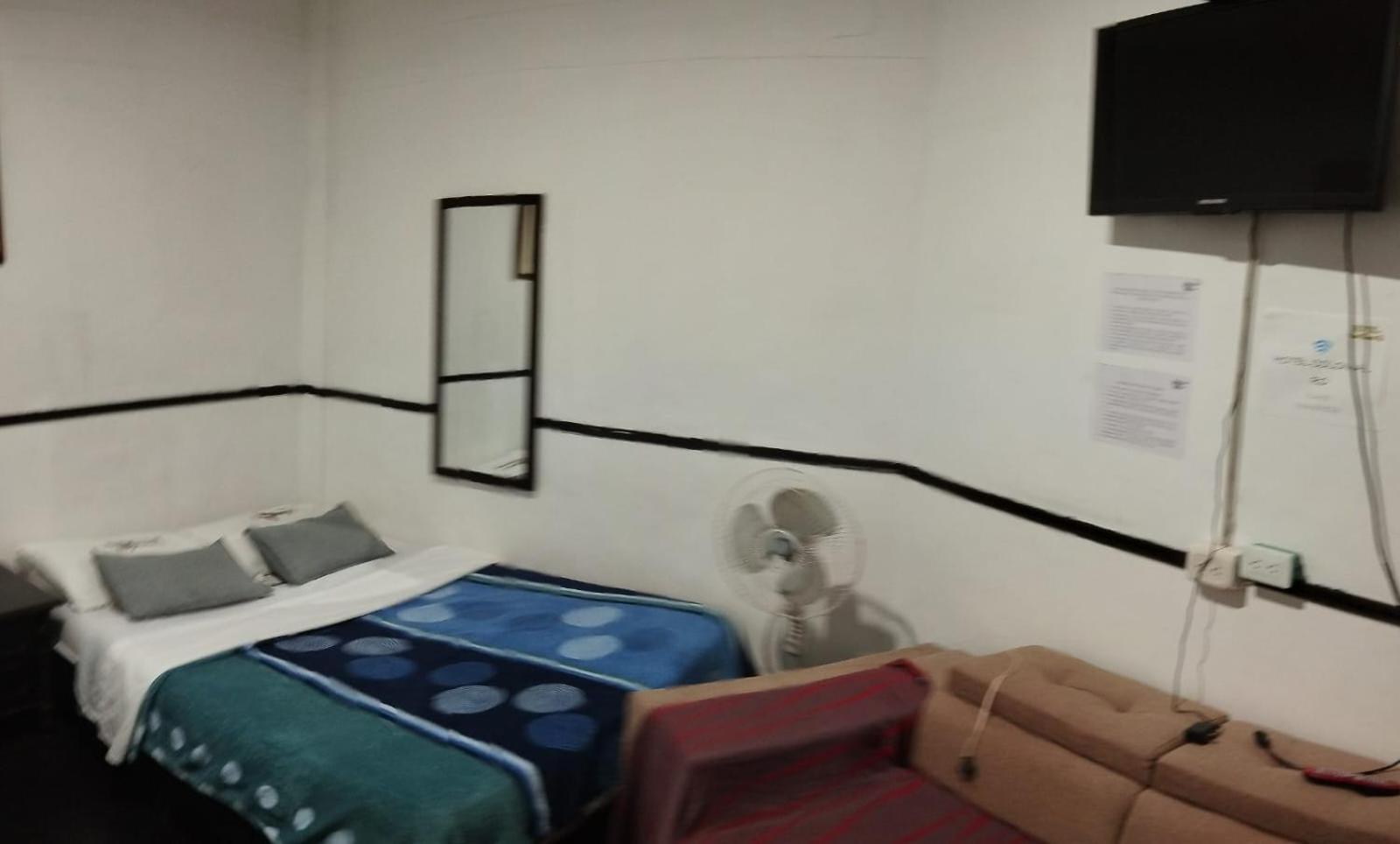 Hotel Colonial Armenia Ro Zewnętrze zdjęcie